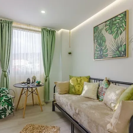 Tasteful And Elegant In Playa Paraiso (Tenerife)